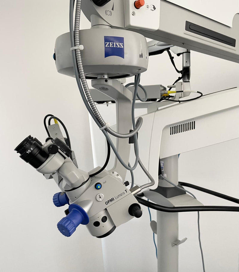 Zeiss OPMI Lumera T [Refurbished]