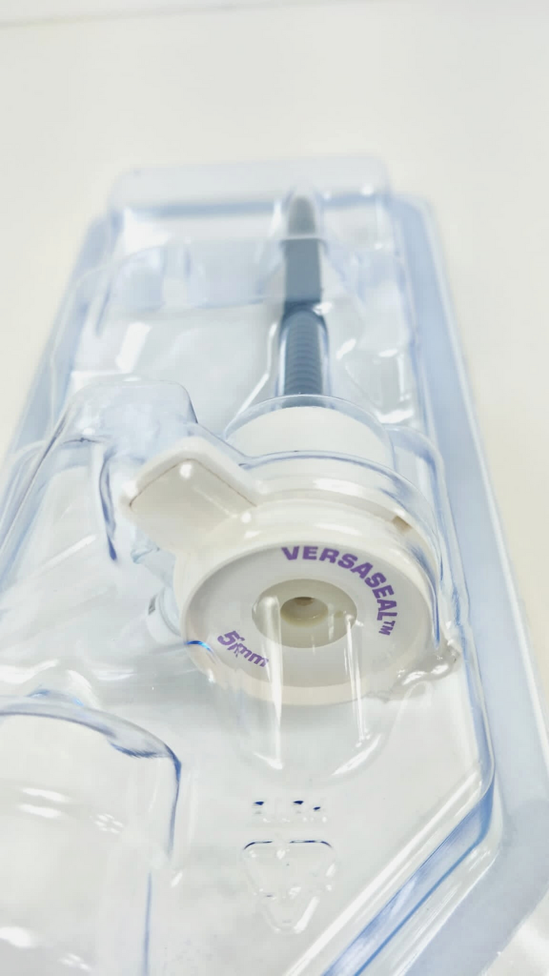 [Expired] Covidien Bladeless Trocar Versaport Fixation Cannula 5mm